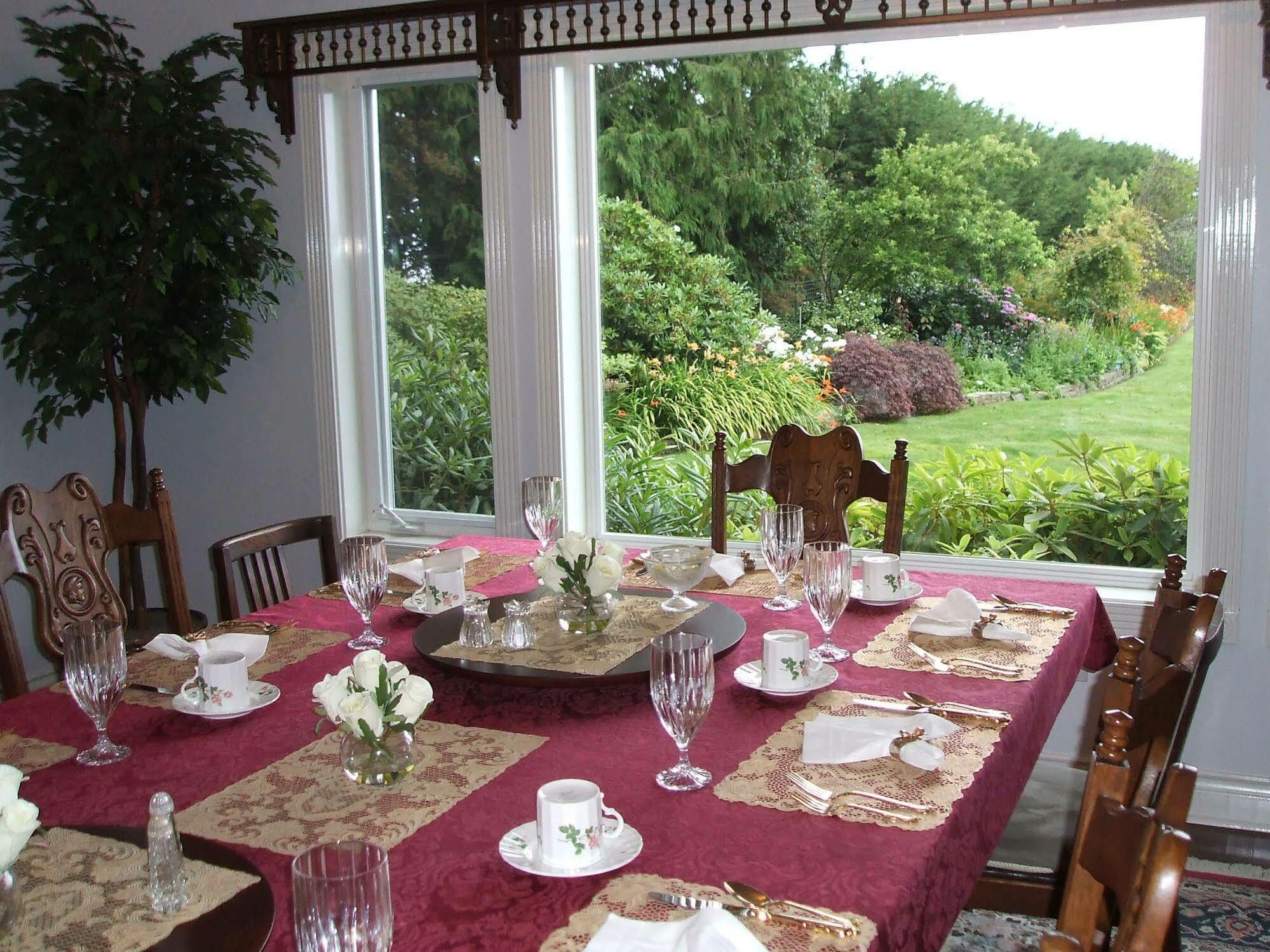 ポート・エンジェルス Sea Cliff Gardens Bed & Breakfast エクステリア 写真