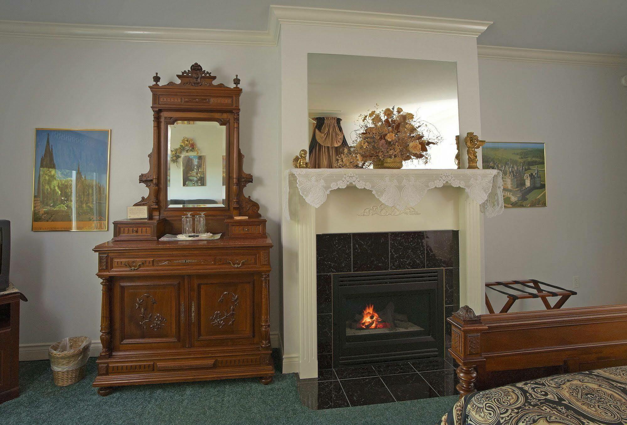 ポート・エンジェルス Sea Cliff Gardens Bed & Breakfast エクステリア 写真