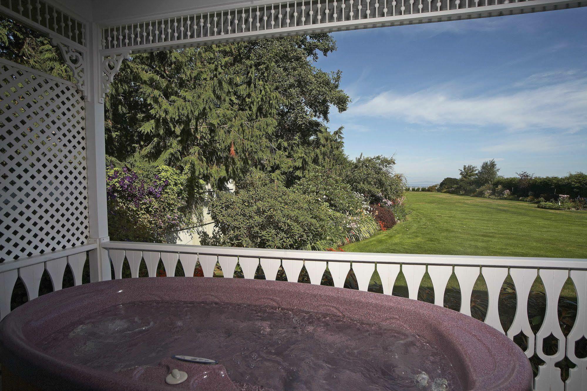 ポート・エンジェルス Sea Cliff Gardens Bed & Breakfast エクステリア 写真