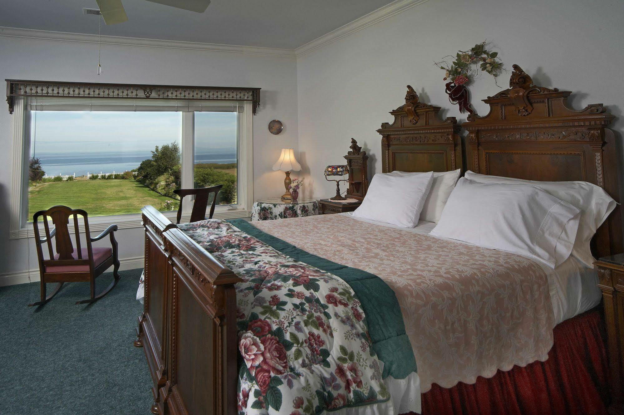 ポート・エンジェルス Sea Cliff Gardens Bed & Breakfast エクステリア 写真
